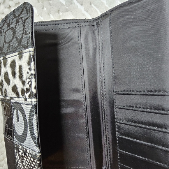 Black and White Patchwork Wallet - Picture 6 of 9